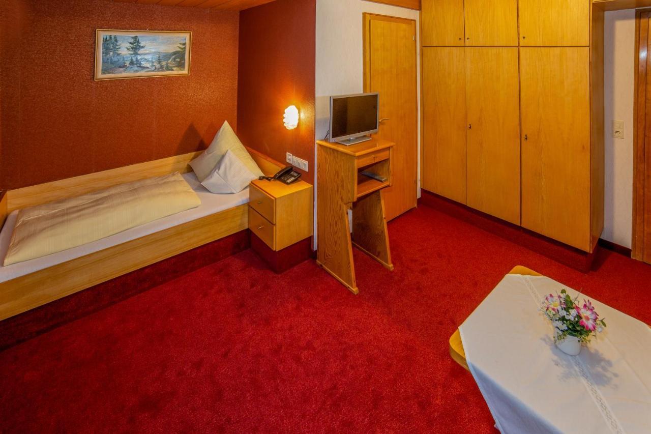 Kneipp-Kurhotel Emilie Bad Wörishofen Buitenkant foto