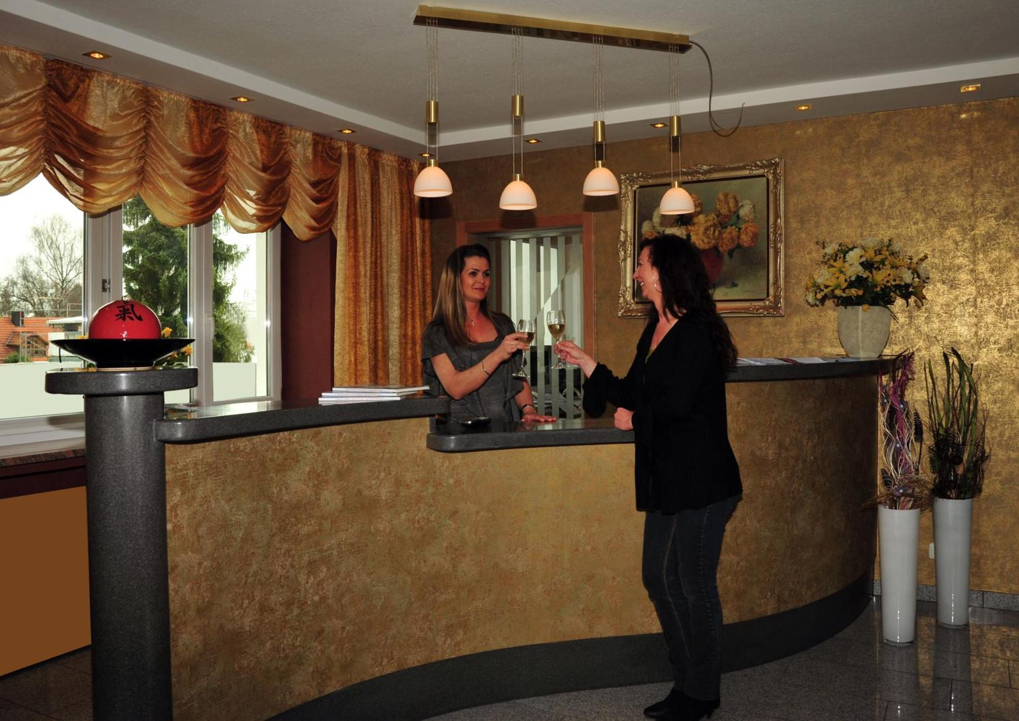 Kneipp-Kurhotel Emilie Bad Wörishofen Buitenkant foto