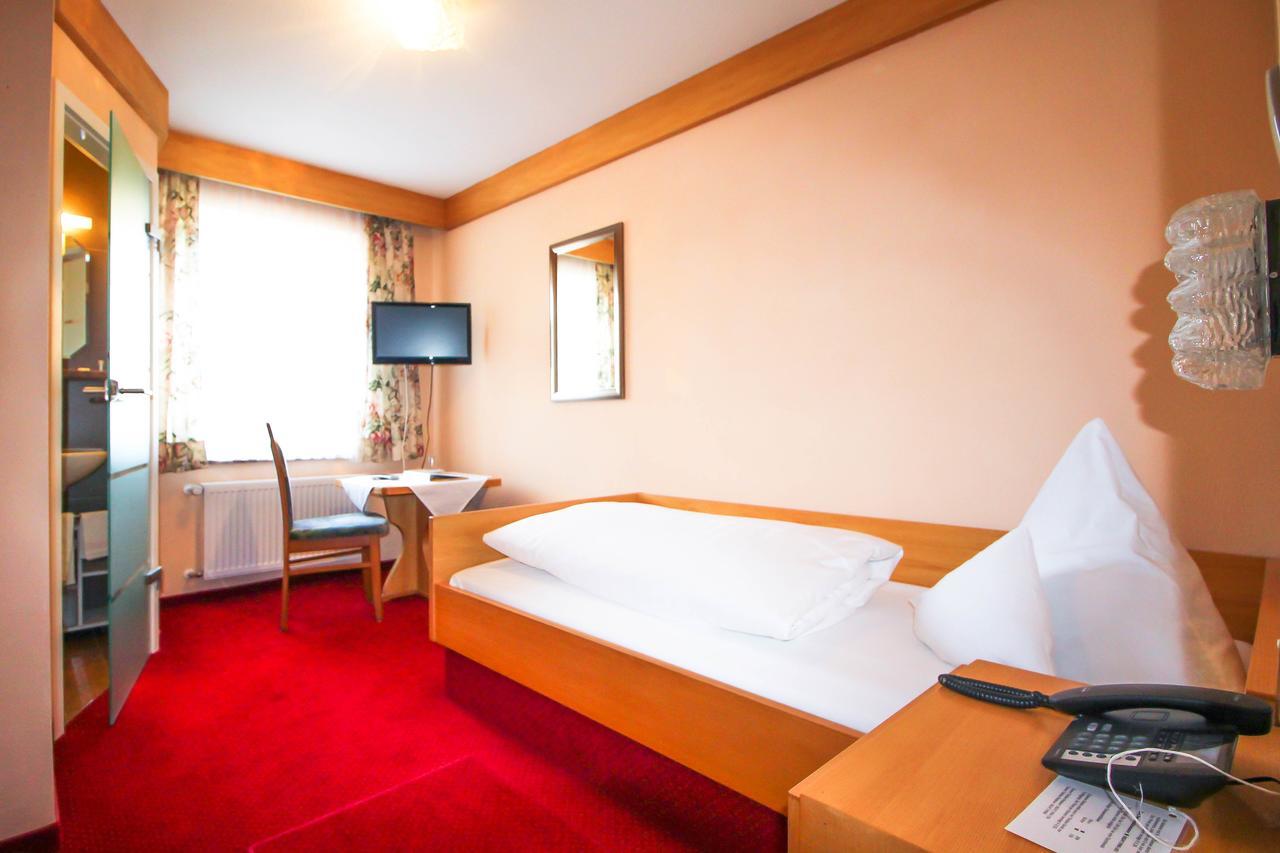 Kneipp-Kurhotel Emilie Bad Wörishofen Buitenkant foto