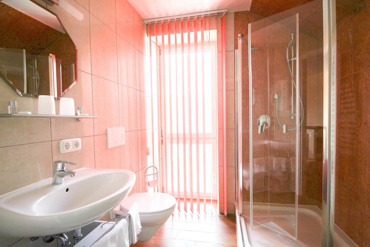 Kneipp-Kurhotel Emilie Bad Wörishofen Buitenkant foto