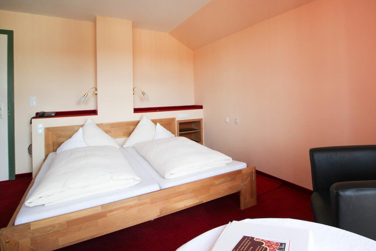 Kneipp-Kurhotel Emilie Bad Wörishofen Buitenkant foto